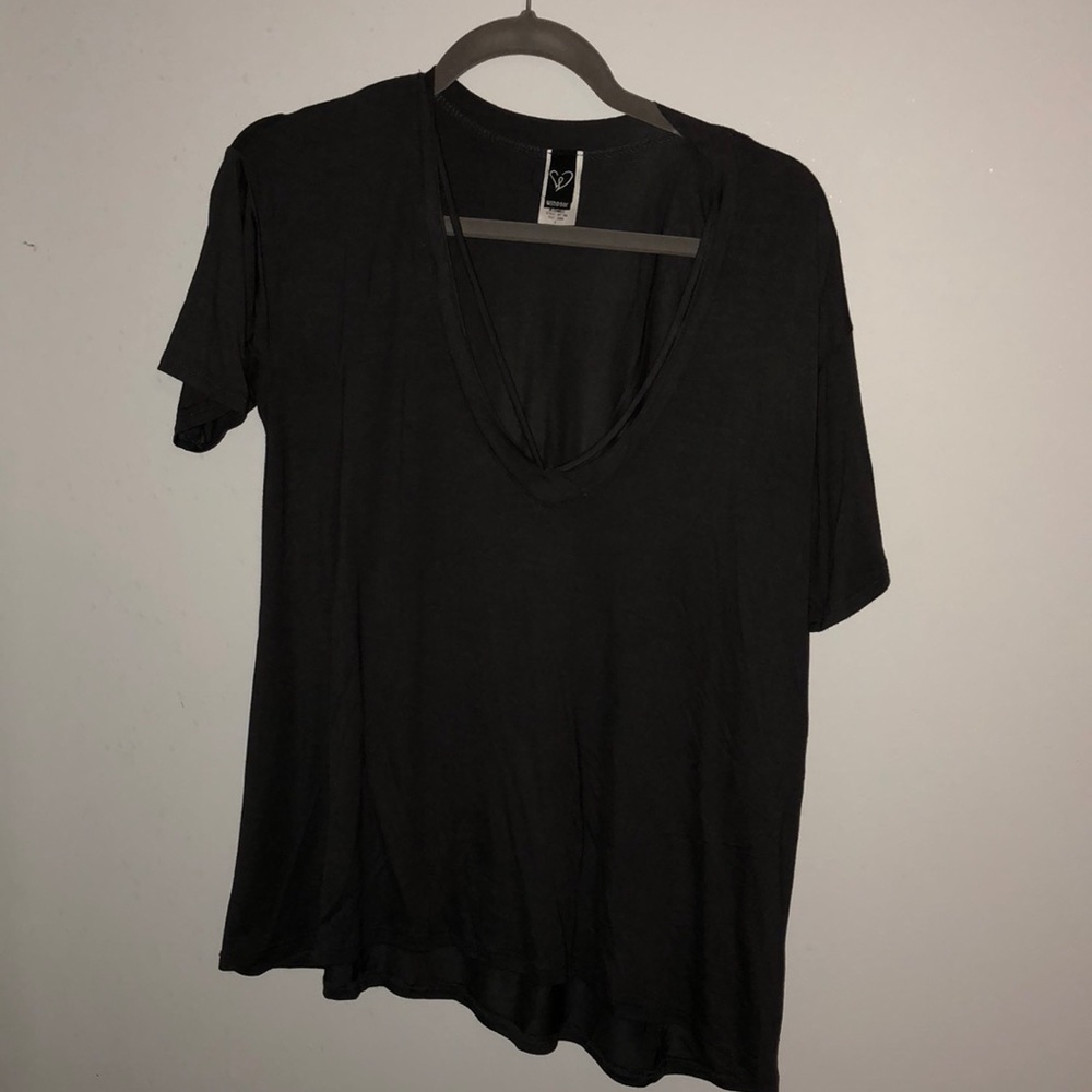 Short sleeve shirt with cute detailing